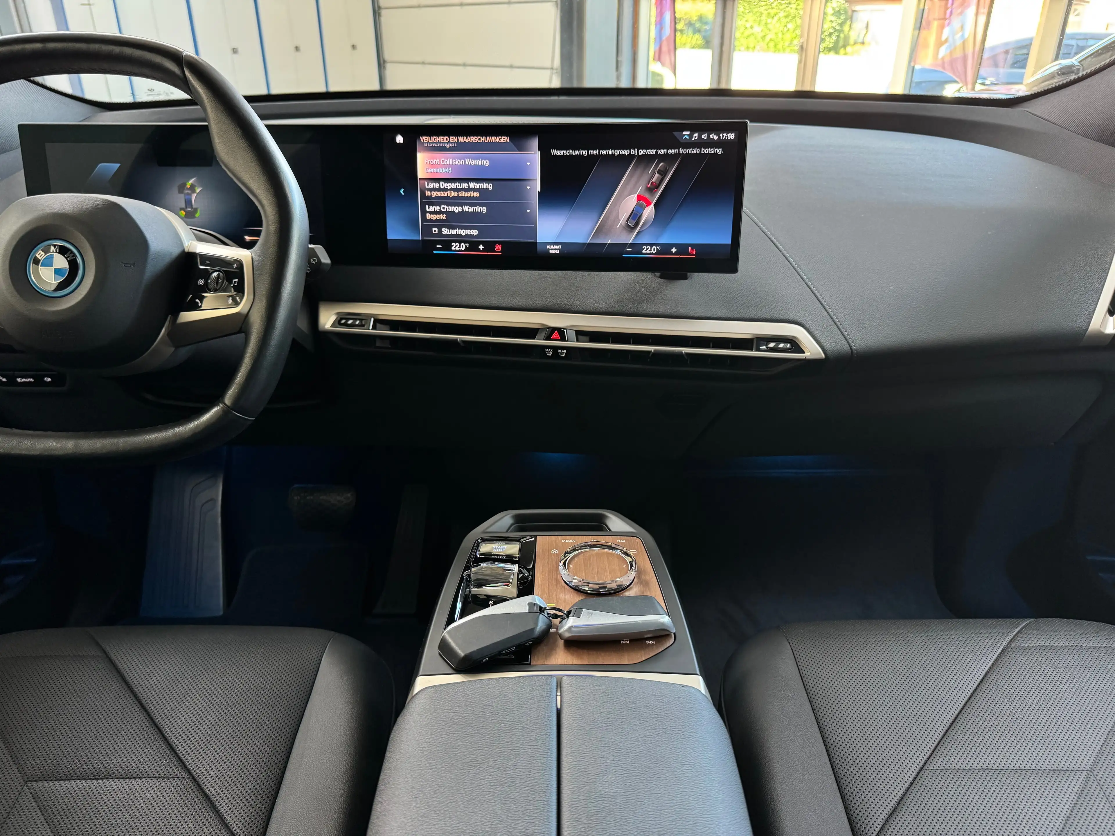 BMW iX 76.6 kWh xDrive40, 11/2021, 78.000kms — photo 14