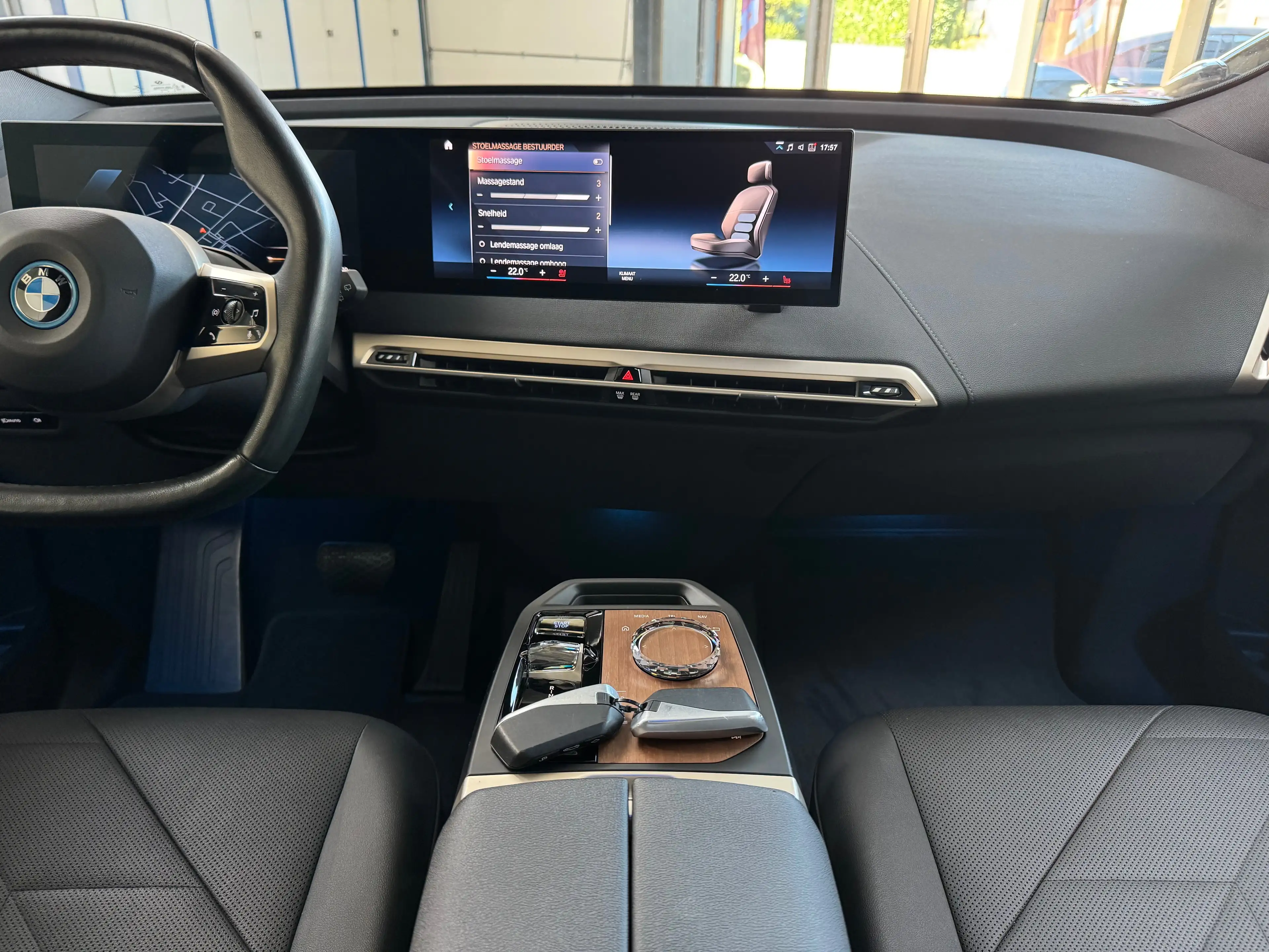 BMW iX 76.6 kWh xDrive40, 11/2021, 78.000kms — photo 12