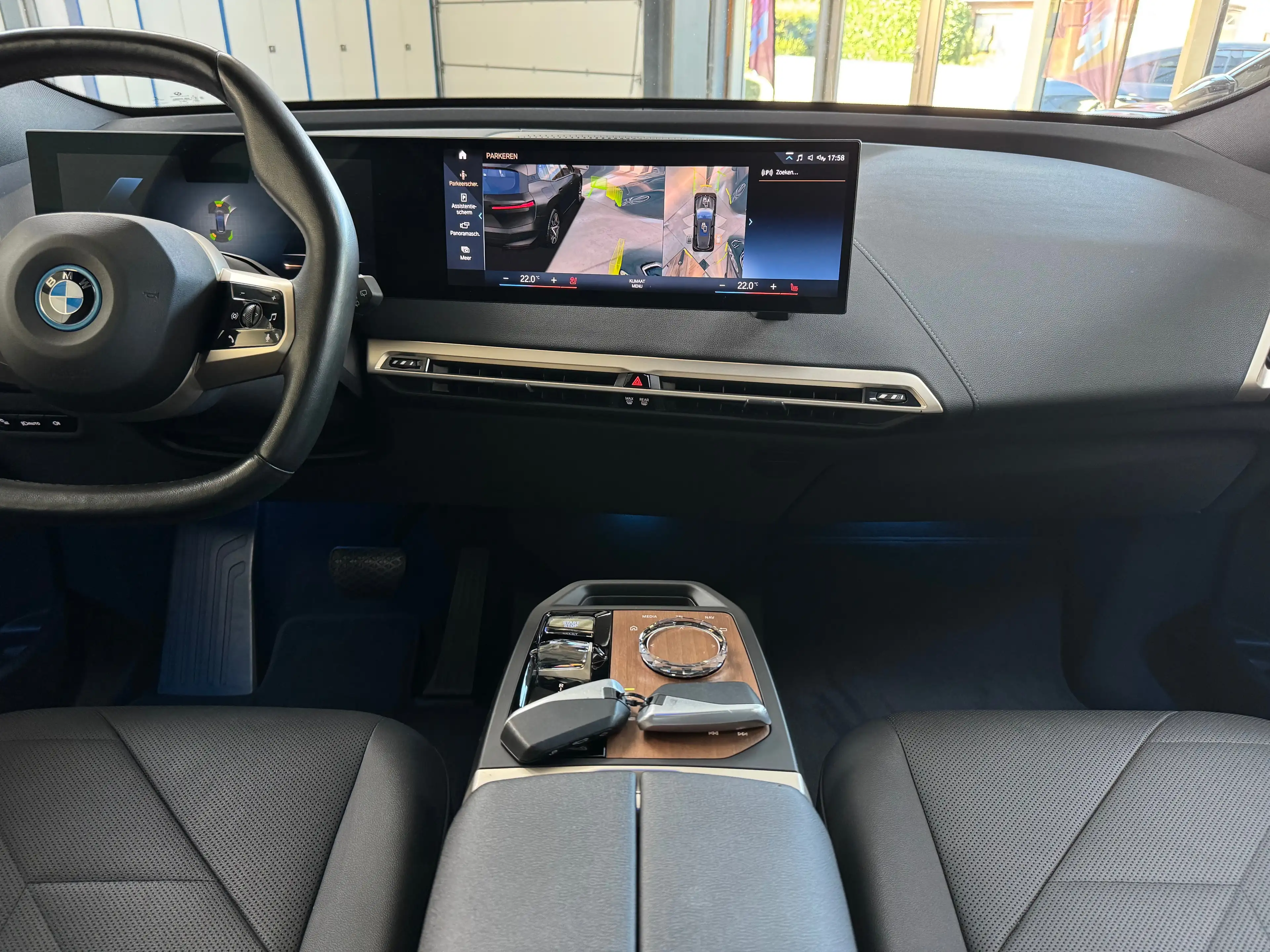 BMW iX 76.6 kWh xDrive40, 11/2021, 78.000kms — photo 13