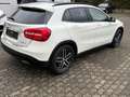 Mercedes-Benz GLA 220 d 4Matic Automatik H&K Bi Xenon Panorama Weiß - thumbnail 3