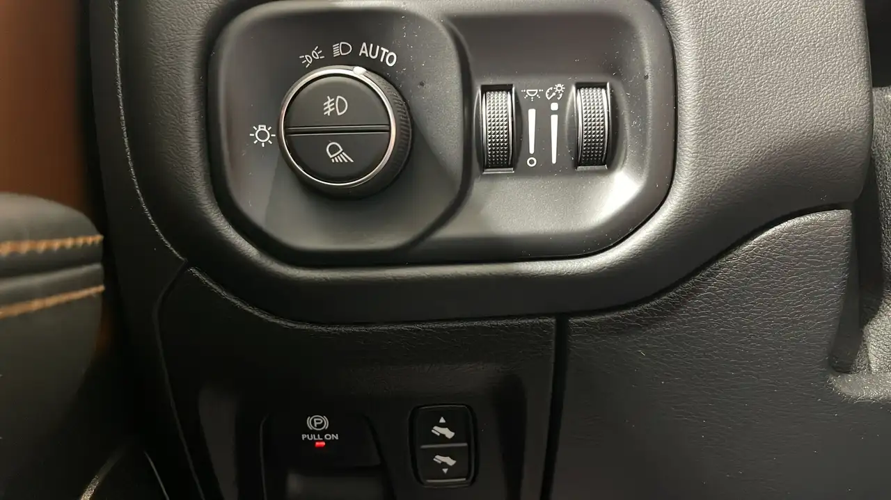 RAM 1500 fotografie RAM 1500
