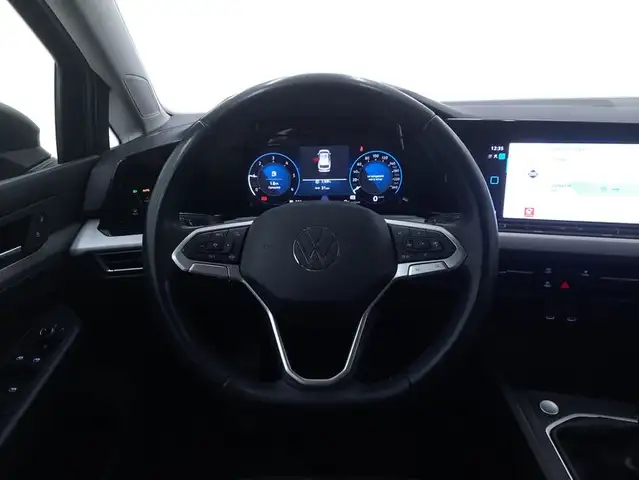 Volkswagen Golf view 11