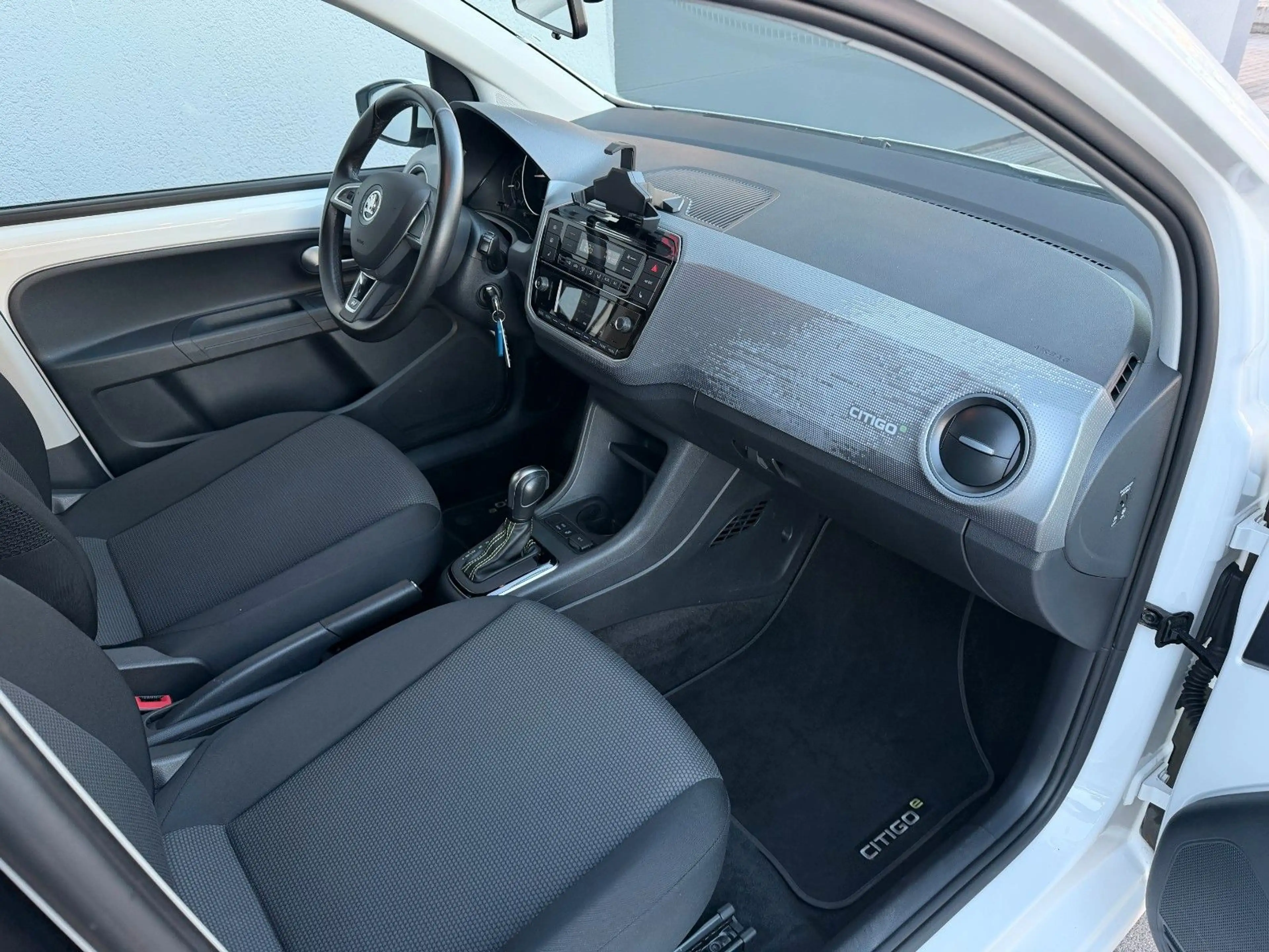 Skoda Citigo e iV Style*Tempomat*Sitzheizung*LED* — photo 9