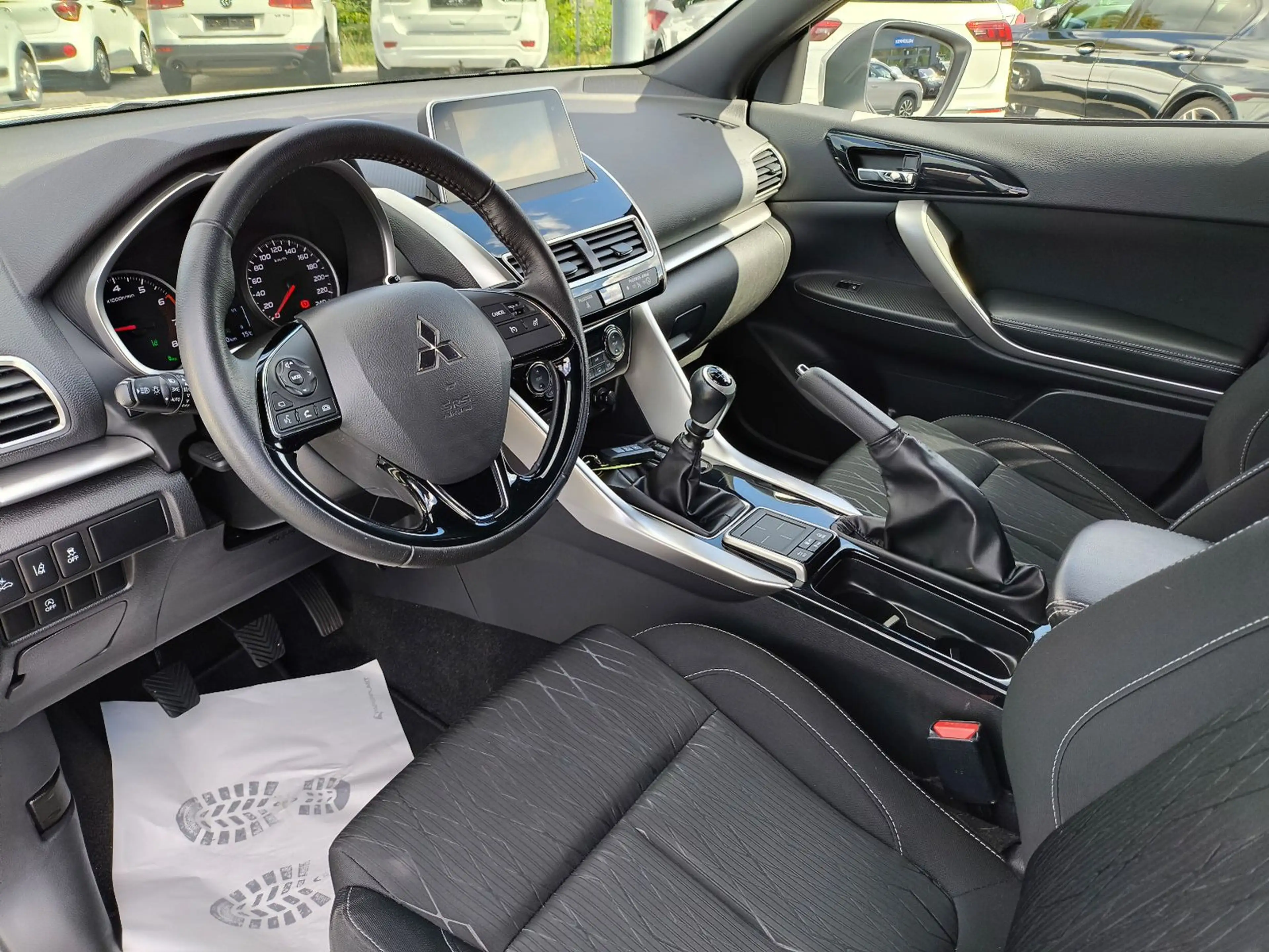 Mitsubishi Eclipse Cross 1 HAND,KLIMA,SITZHEIZUNG,PDC,ALU — photo 11