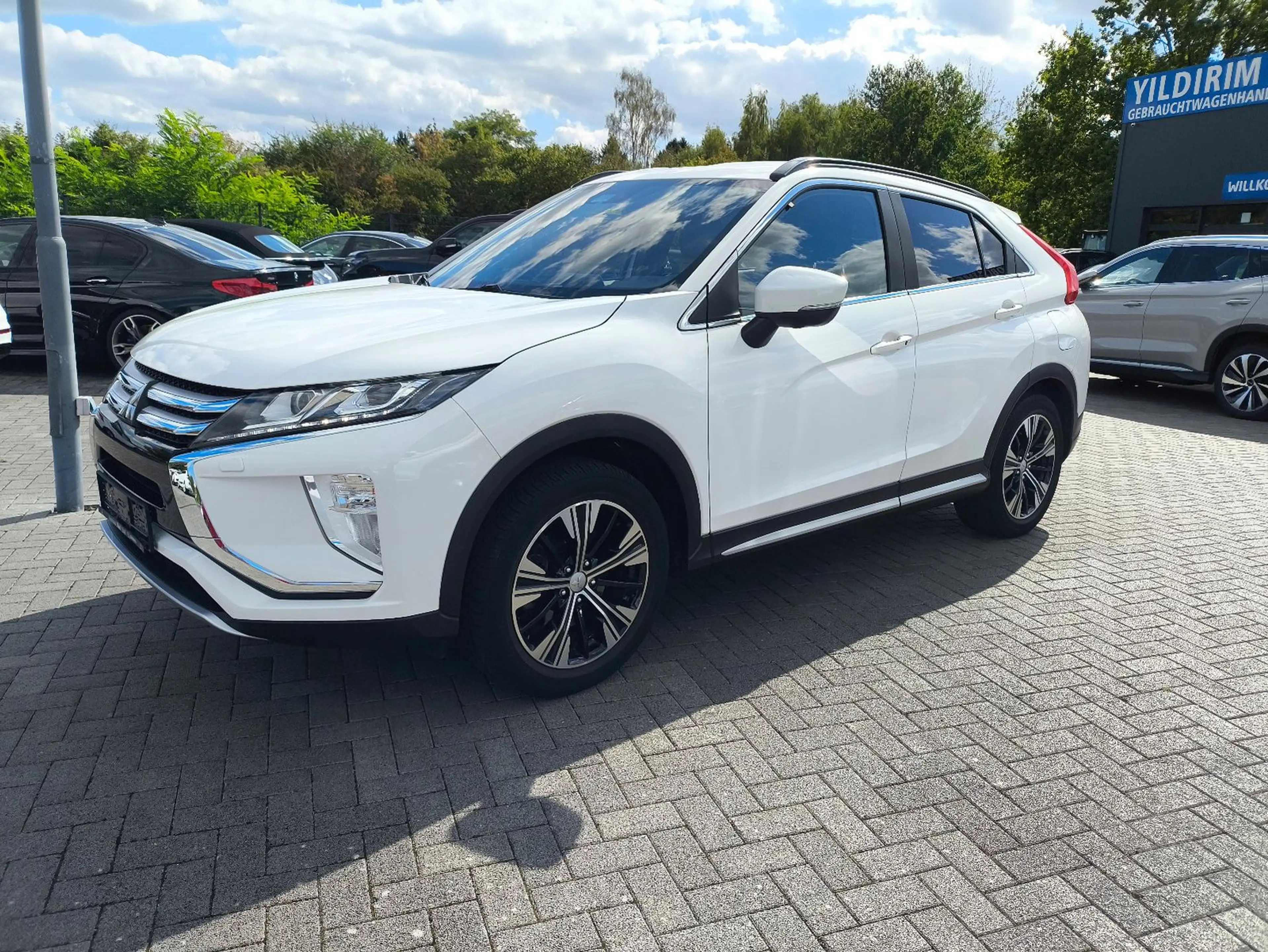 Mitsubishi Eclipse Cross 1 HAND,KLIMA,SITZHEIZUNG,PDC,ALU — photo 2