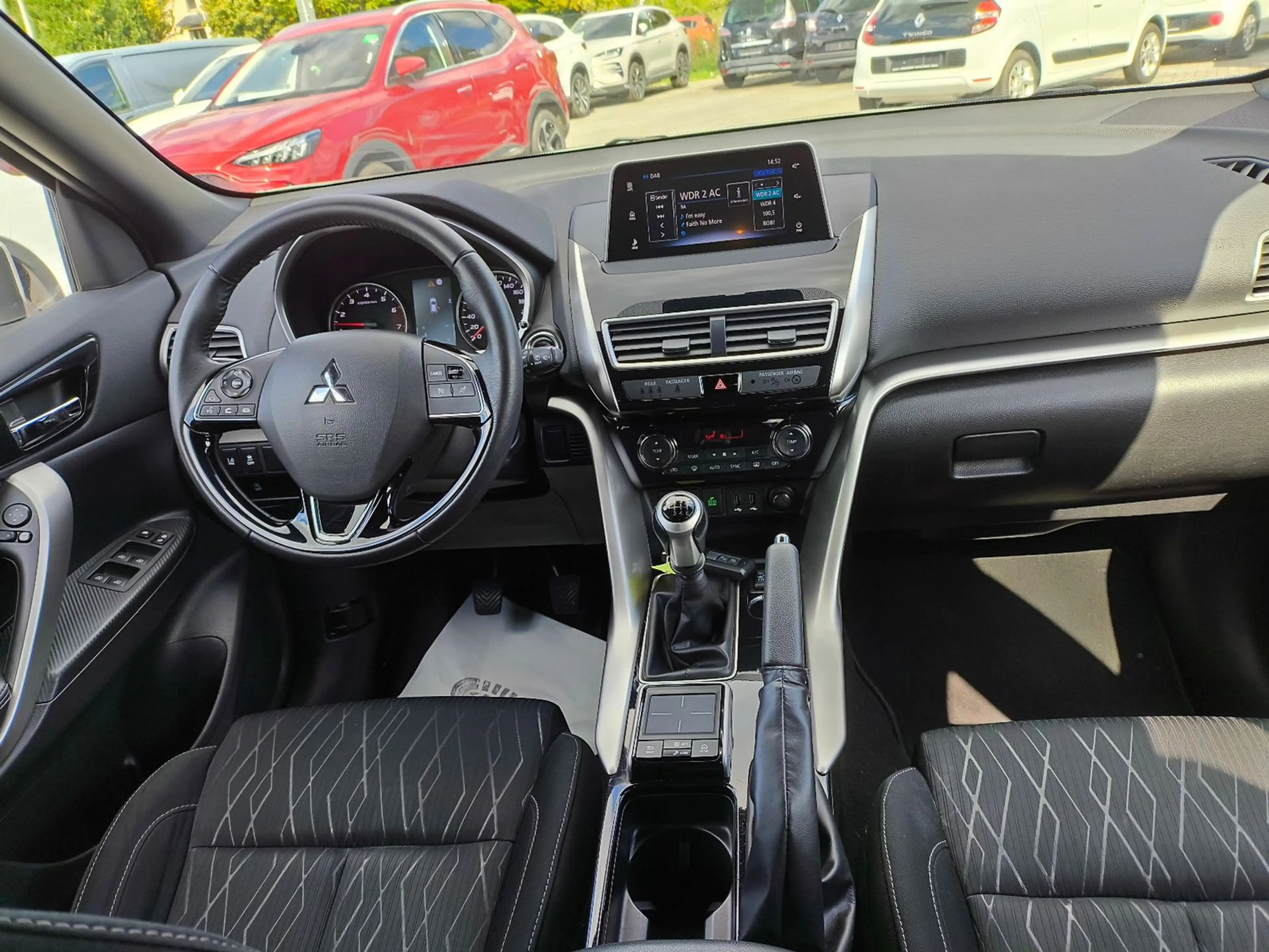 Mitsubishi Eclipse Cross 1 HAND,KLIMA,SITZHEIZUNG,PDC,ALU — photo 15