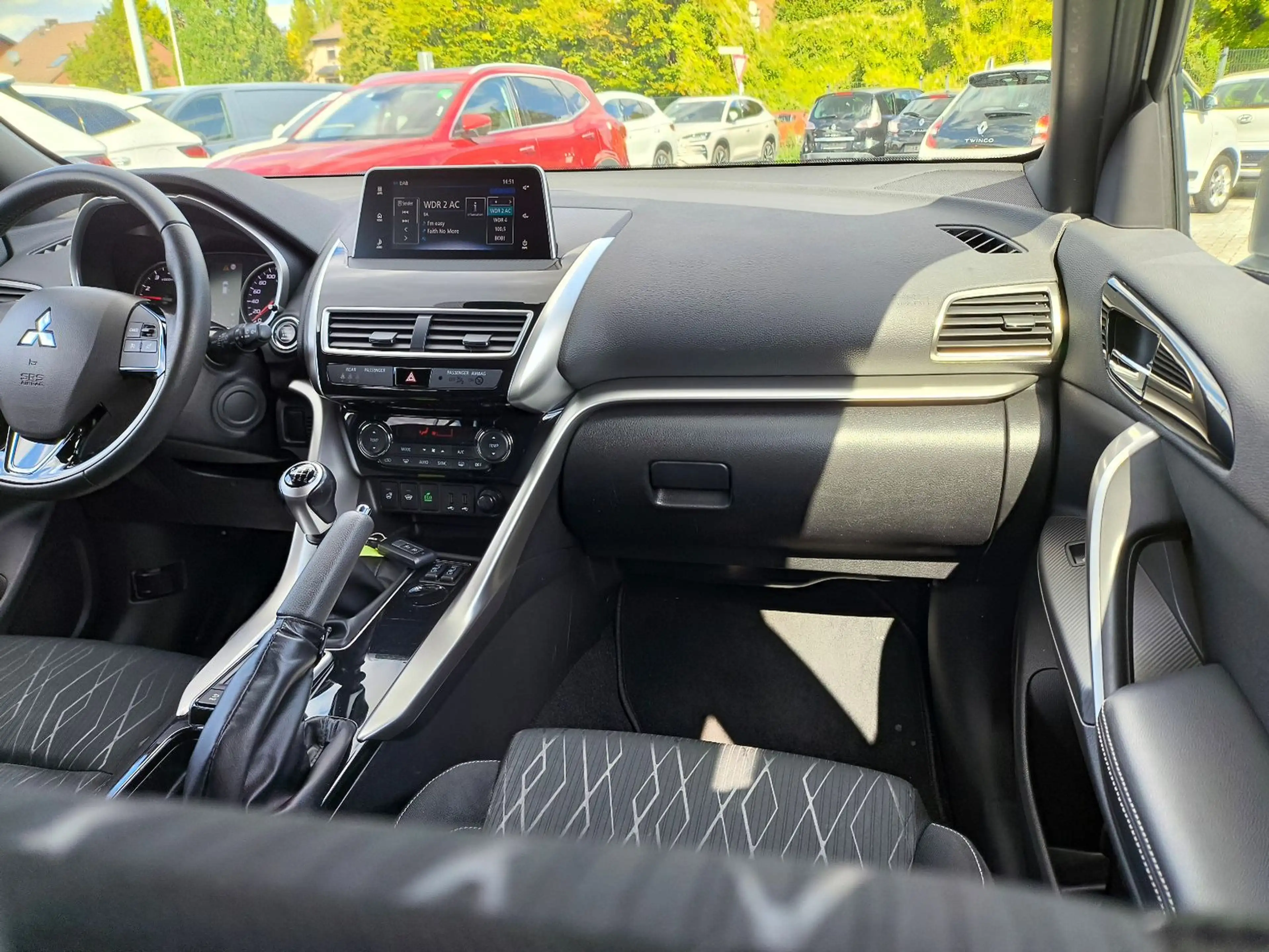 Mitsubishi Eclipse Cross 1 HAND,KLIMA,SITZHEIZUNG,PDC,ALU — photo 14