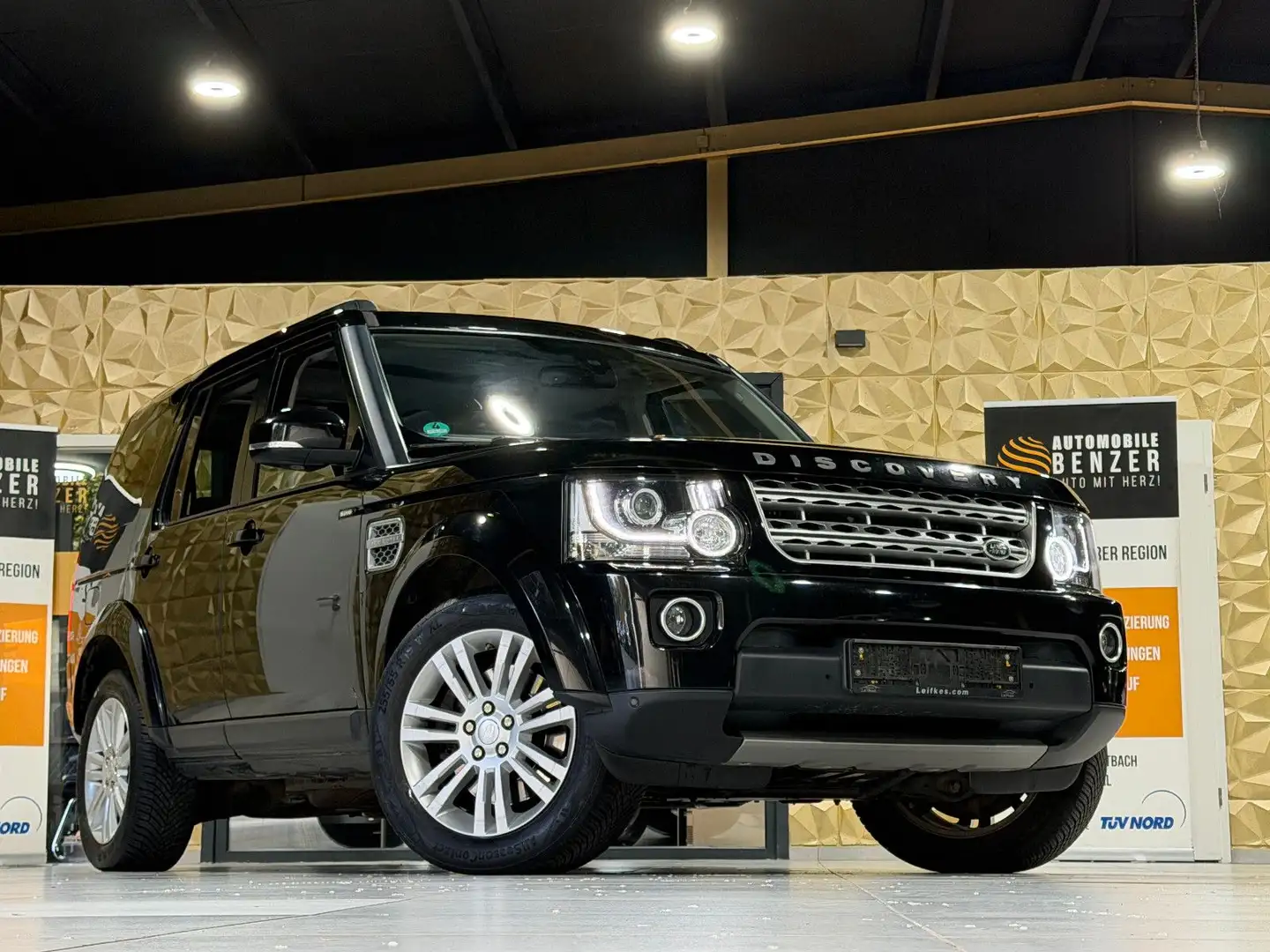 Land Rover Discovery 4 SDV6 HSE/1-HAND/DEUTSCH/VOLL/PANO/LE Schwarz - 1
