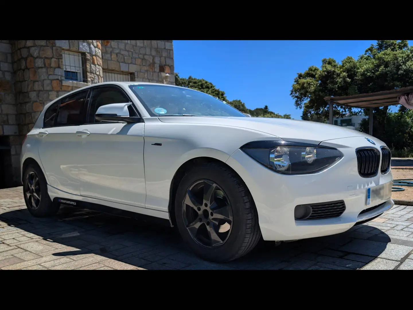 BMW 114 114i Essential Plus Edition Essential Plus Edition Blanco - 1