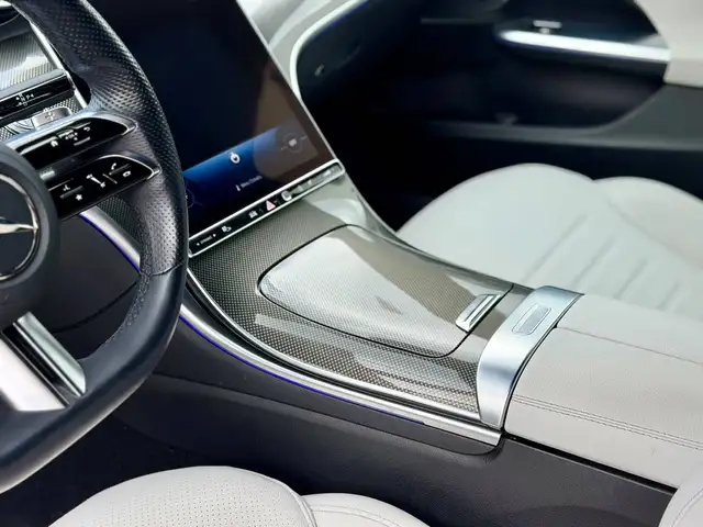 Mercedes-Benz C view 8