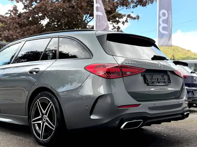 Mercedes-Benz C-Class view 28