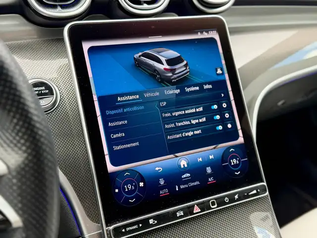 Mercedes-Benz C-Class view 19