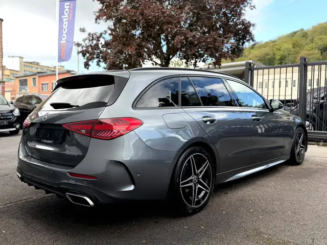 Mercedes-Benz C-Class view 29