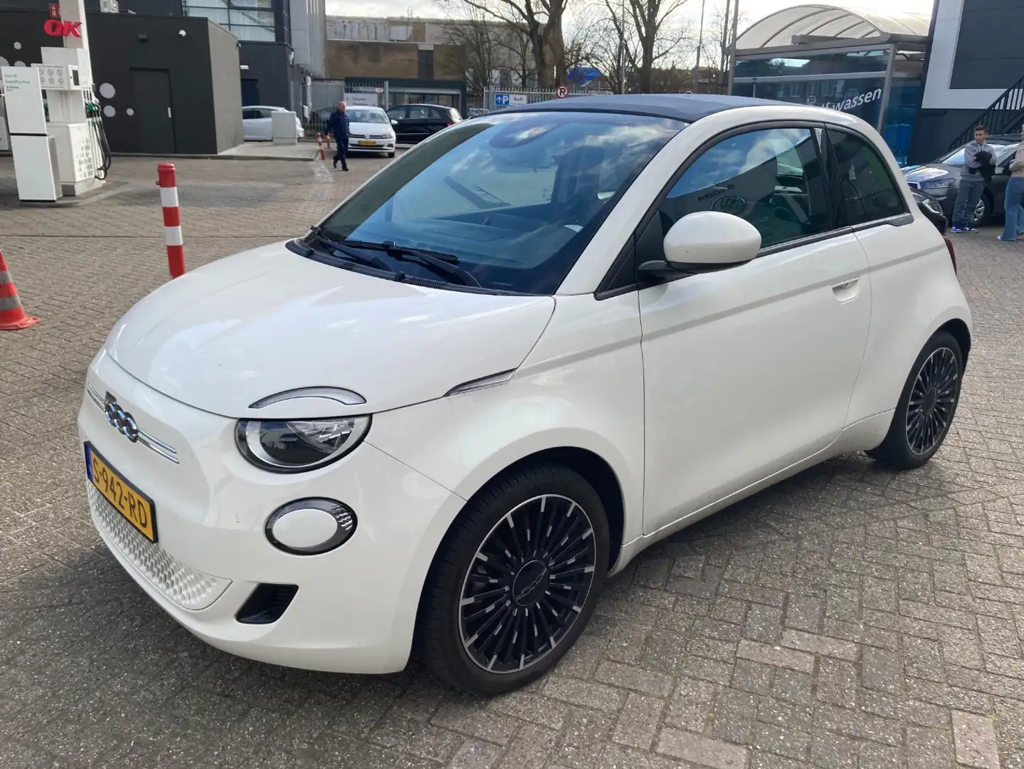 Fiat 500C Icon 42 kWh | Apple Carplay/Android Auto|telefooni Bianco - 1