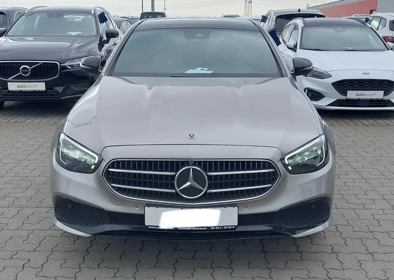 Mercedes-Benz E 450 4Matic LED belüft. Sitze 360 Kamera DAB Srebrny - 2