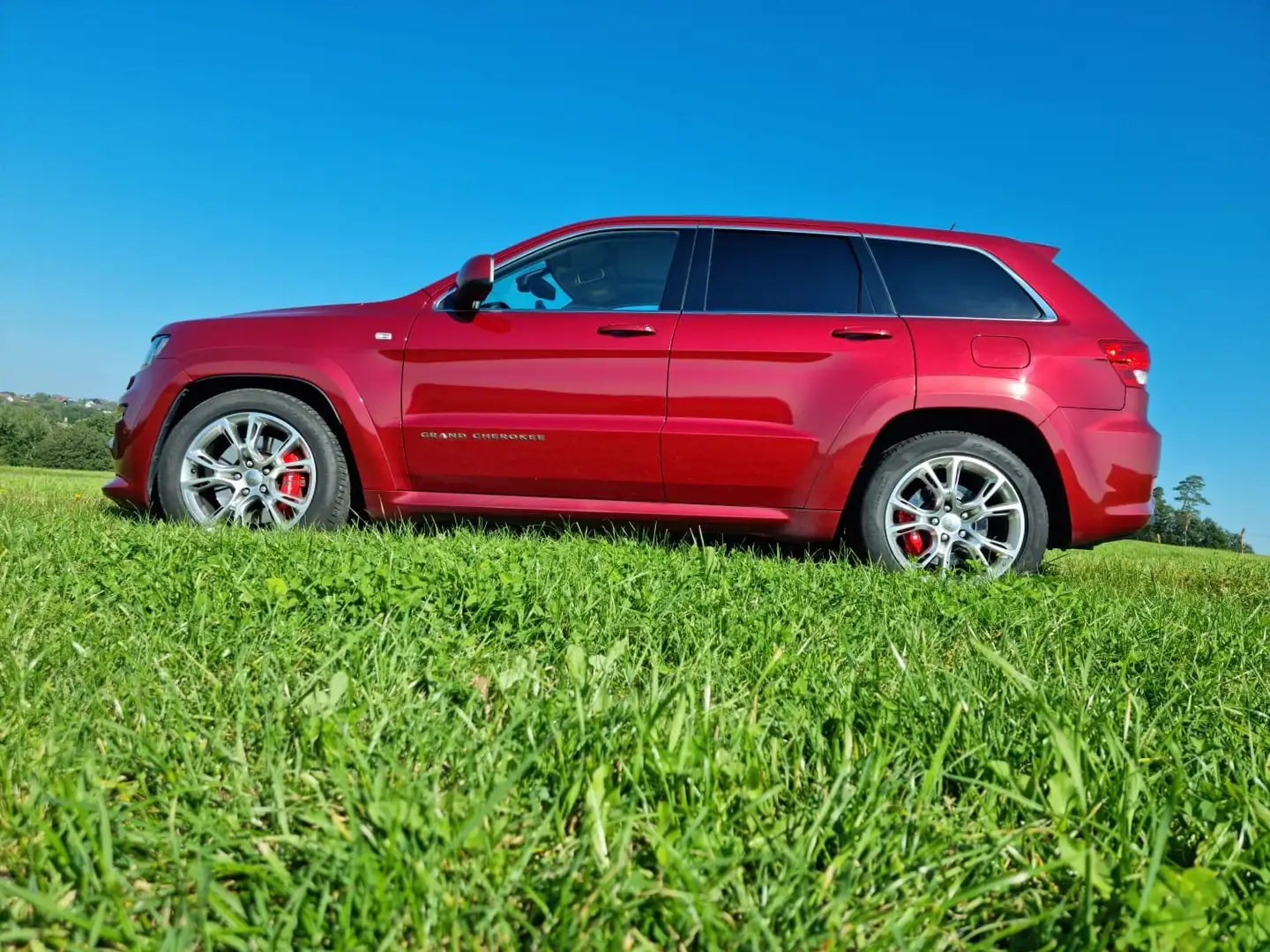 Jeep Grand Cherokee SRT8 Rot - 2
