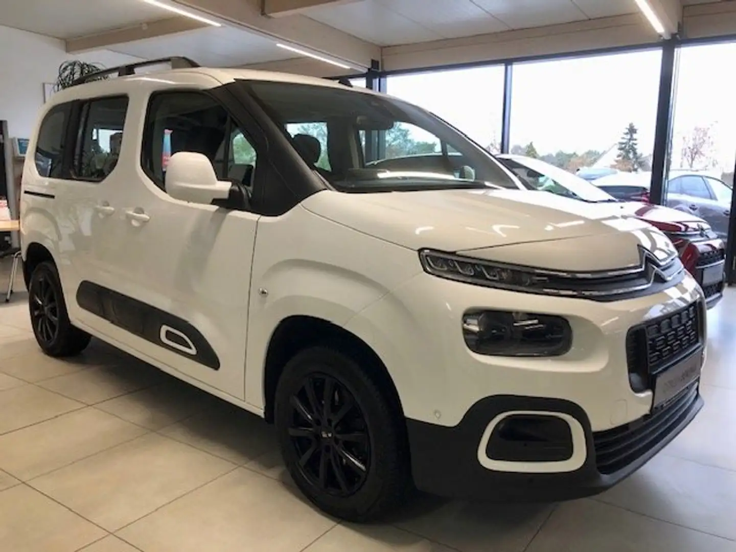 Citroen Berlingo Feel M BlueHDi 130 Weiß - 2