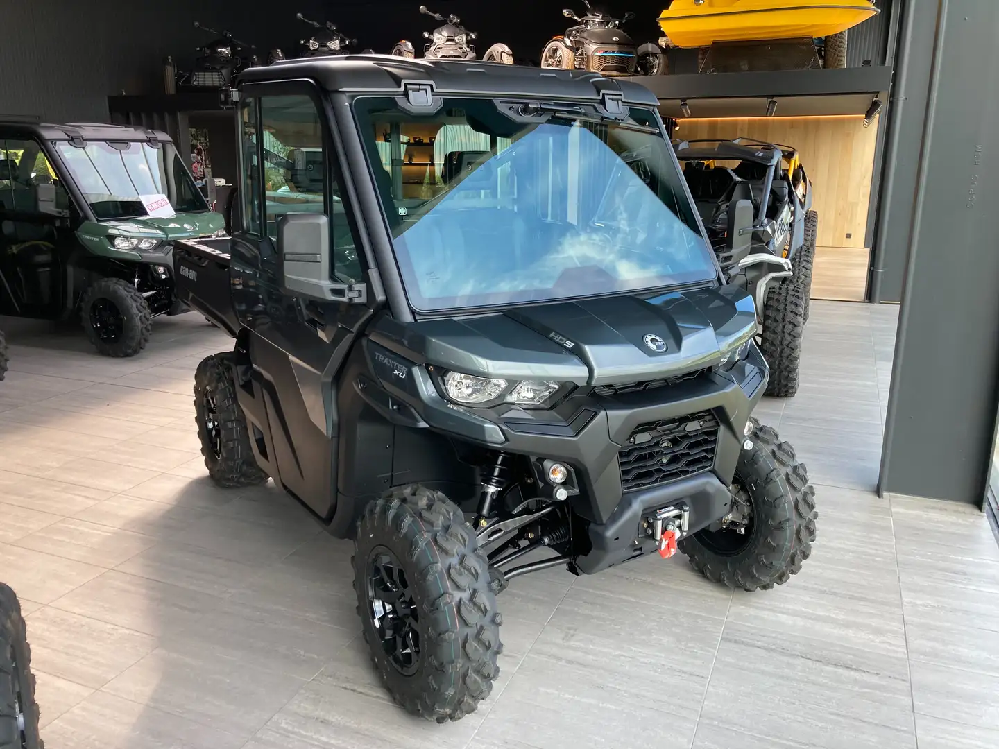 Can-Am Traxter XU HD9 T met gesloten luxecabine // STOCKPROMO! Szary - 2