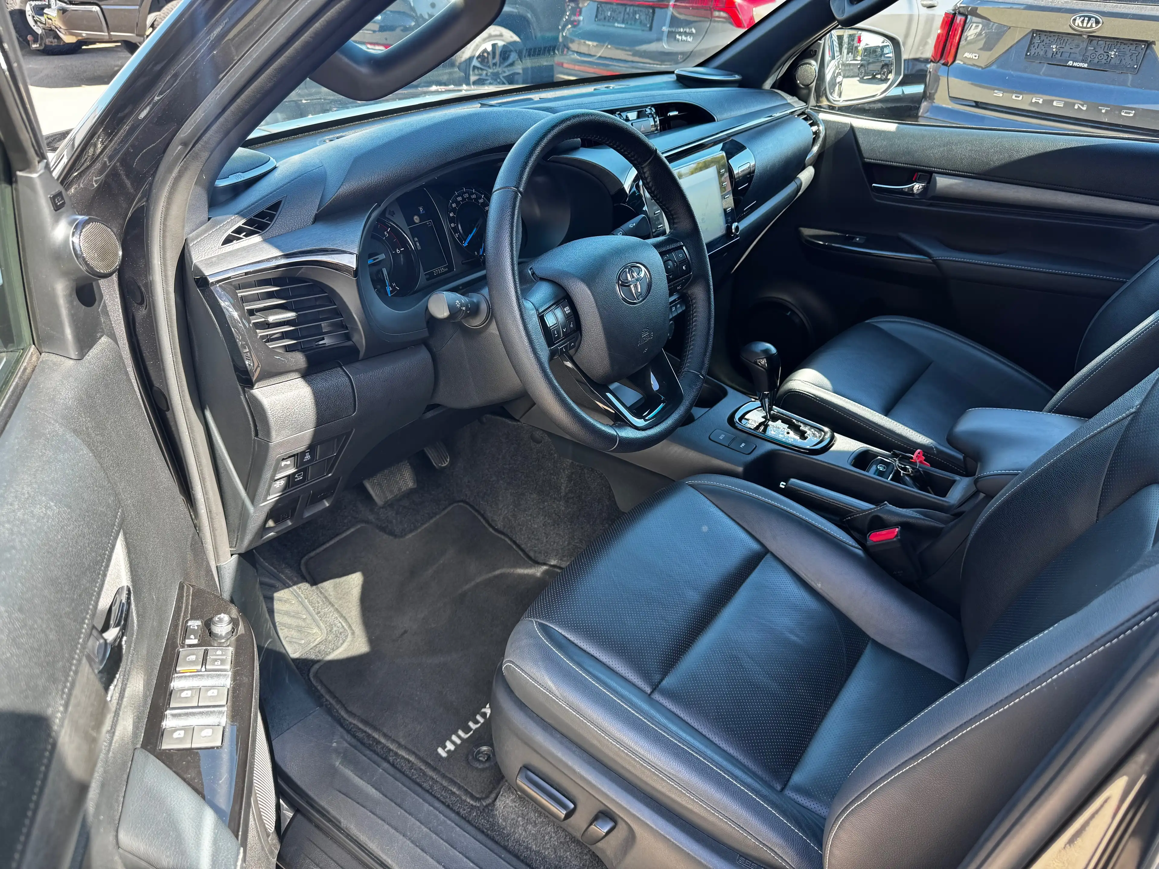 Toyota Hilux 2.8D-4D INVINCIBLE AUTO 4WD 204CV CAMERA 360 1ER PROPRIETAIRE HARDTOP ALUCAB TVA DEDUCTIBLE — photo 13