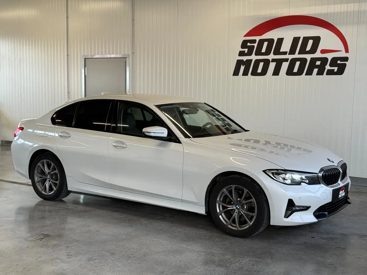 BMW 320 320d xDrive 48V Mild-Hybrid-Technologie Aut. Weiß - 2