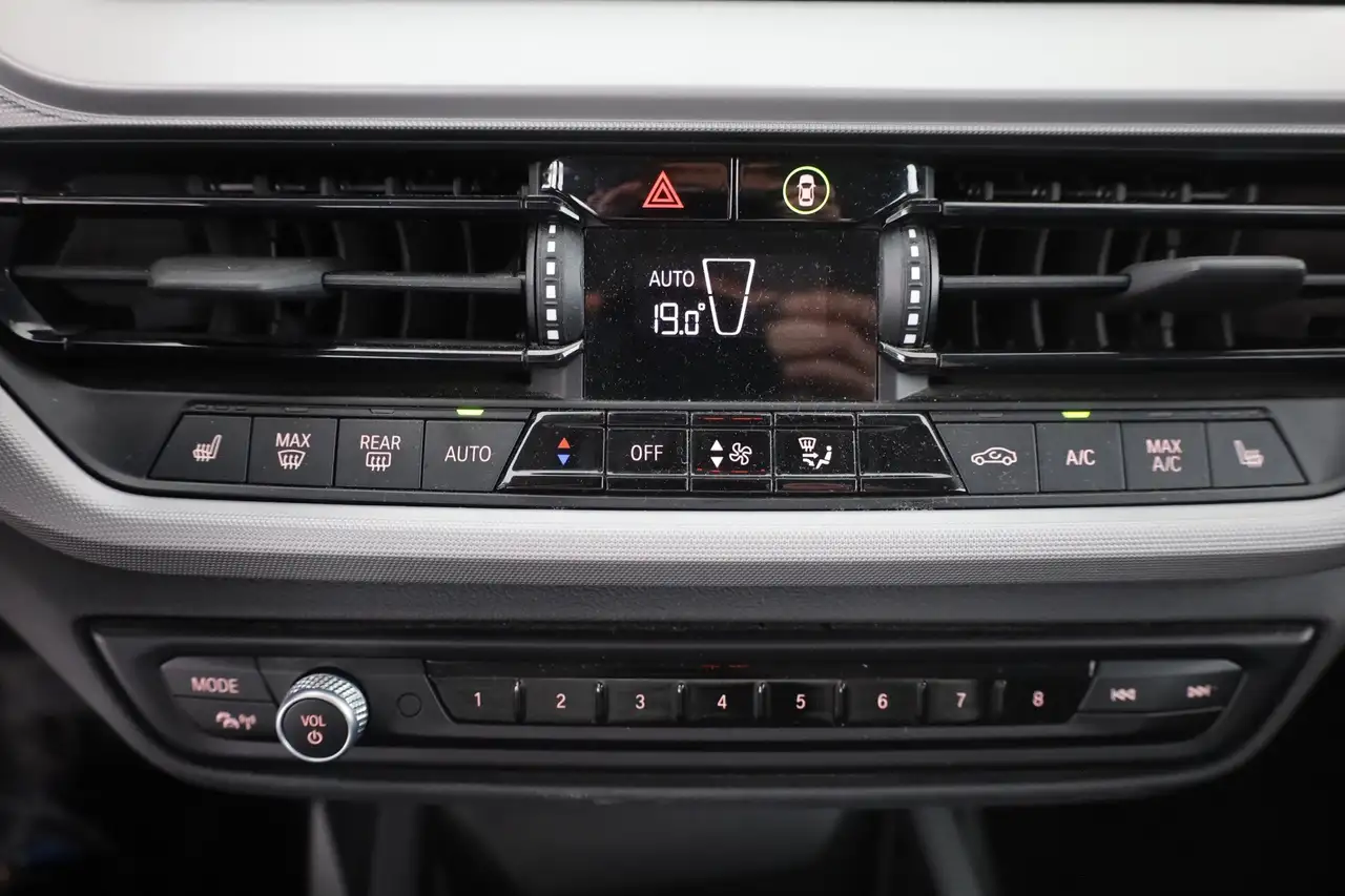 BMW 118 118i Advantage Aut. LED Navi Sitzheizung, миниатюра 12