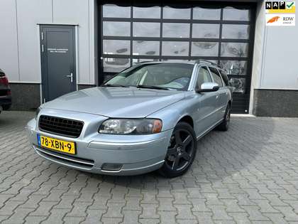Volvo V70 2.4 Edition Sport automaat, van A tm Z onderhouden
