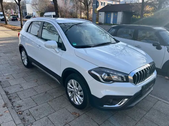 Suzuki SX4 S-Cross Comfort+ 4x4.AHK.Klimatronic.Kamera
