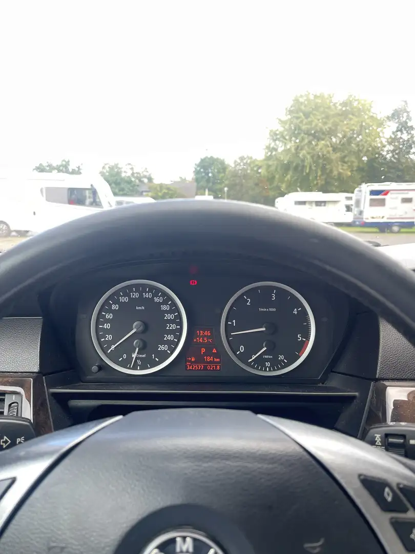 BMW 525 525d Touring Aut. Blau - 2