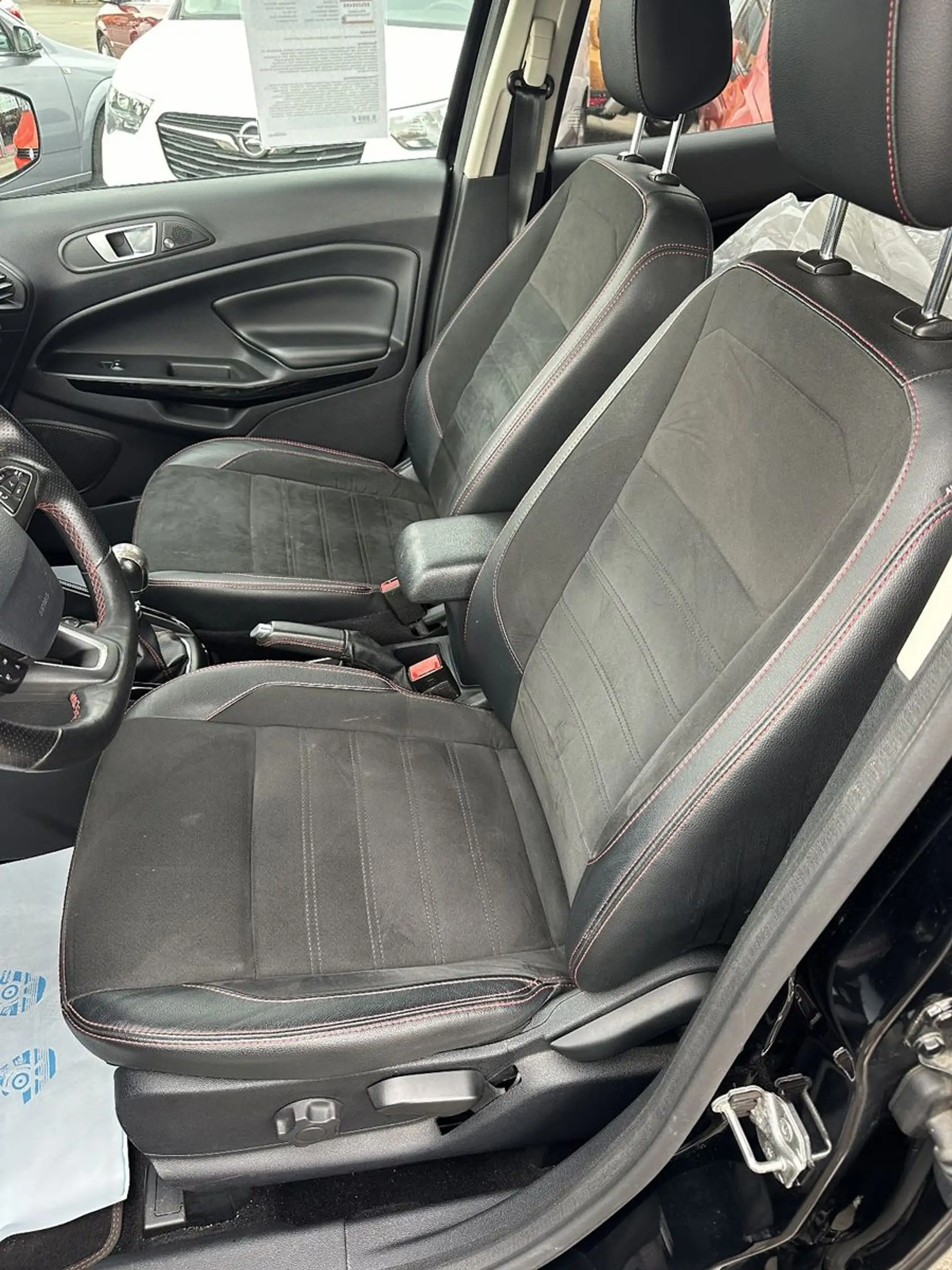 Ford EcoSport ST-Line*Leder*Sitzh*Tempom*Xen*Tüv NEU — photo 14