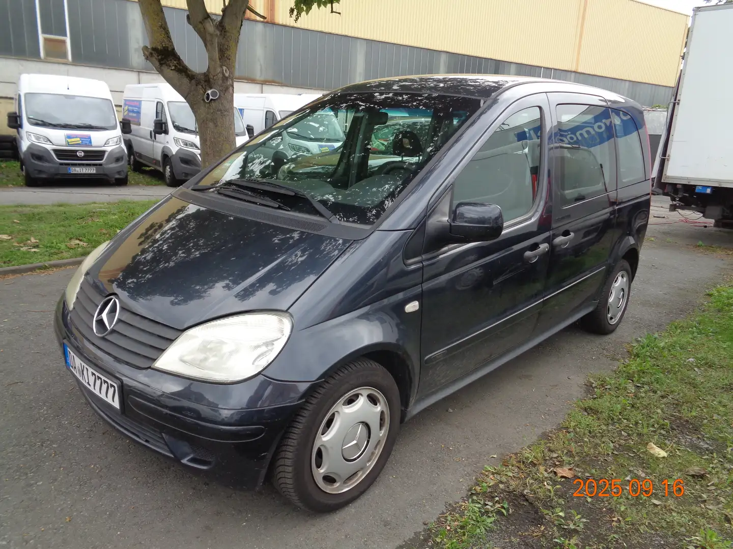 Mercedes-Benz Vaneo 1.9 (414.700) - 1