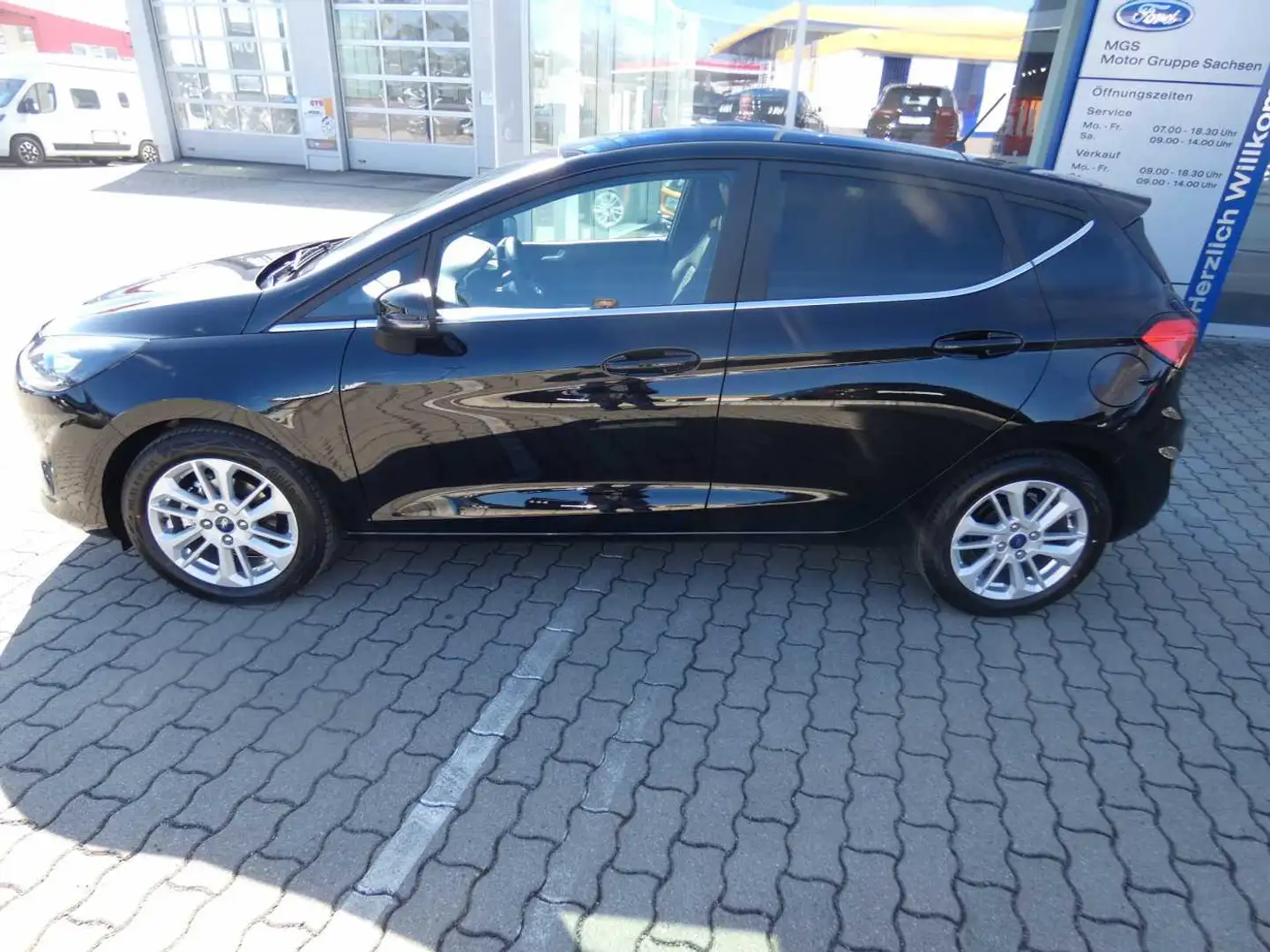 Ford Fiesta 1.0 EcoBoost 'TITANIUM'  #LED #PDC #beh.WSS #ACC Schwarz - 2