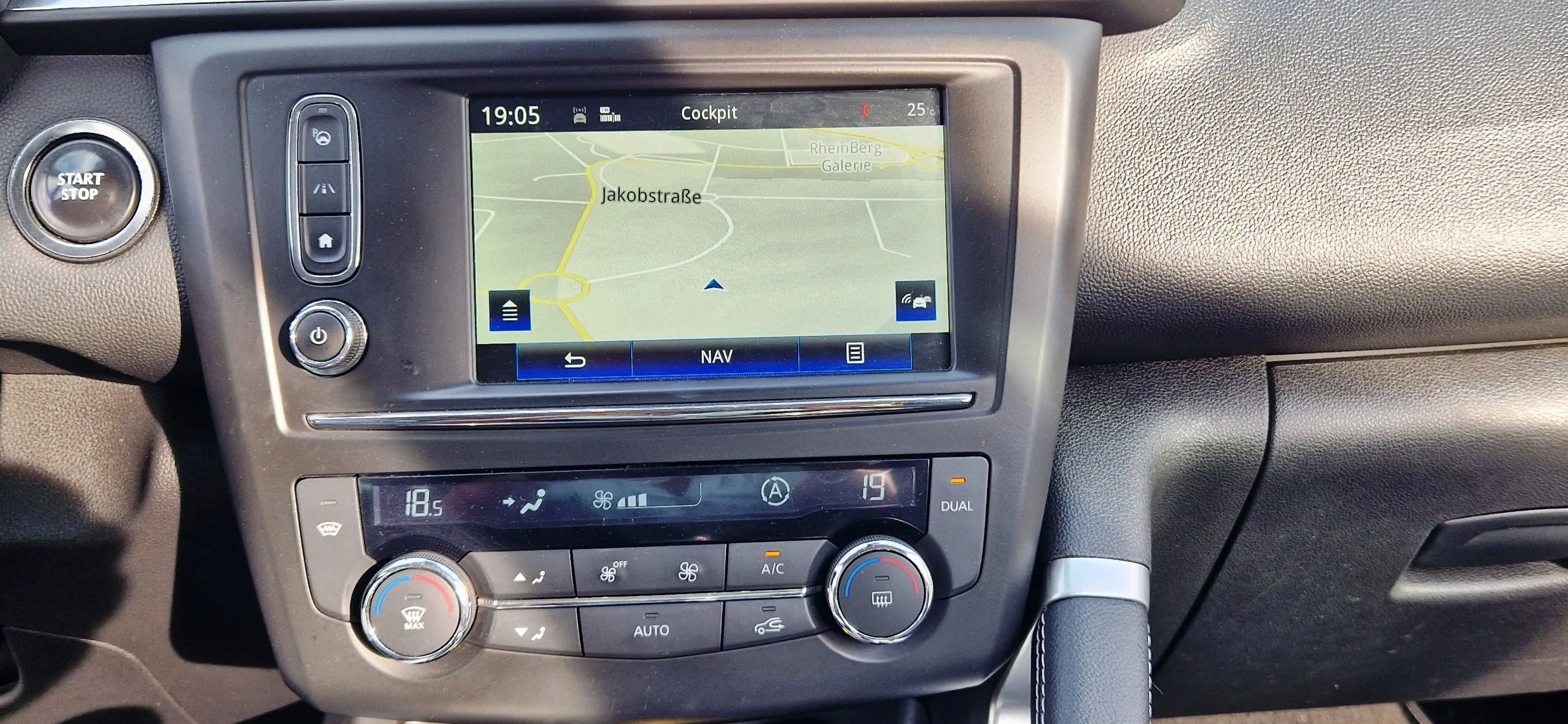 Renault Kadjar Bose Edition 4x4/Navi/Leder/PDC/Kamera/Euro6/2Hand/Finanzierung ab 6,99% — photo 14