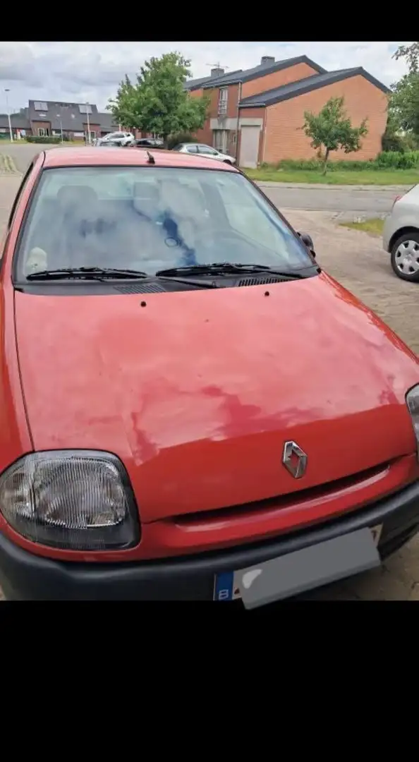 Renault Clio 1.2i Base Roşu - 1