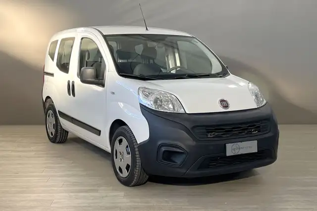 Fiat Qubo view 3