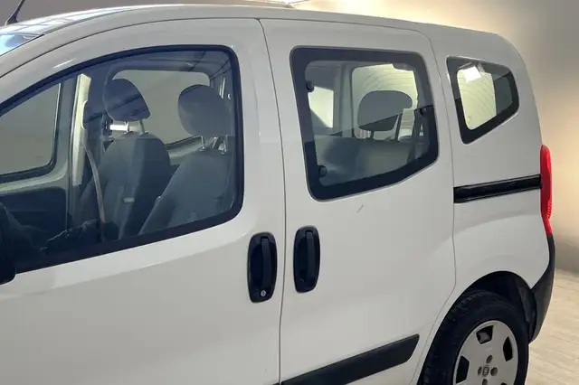 Fiat Qubo view 12