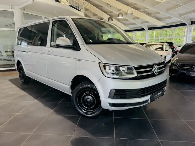 2017 Volkswagen Caravelle in Silver for sale