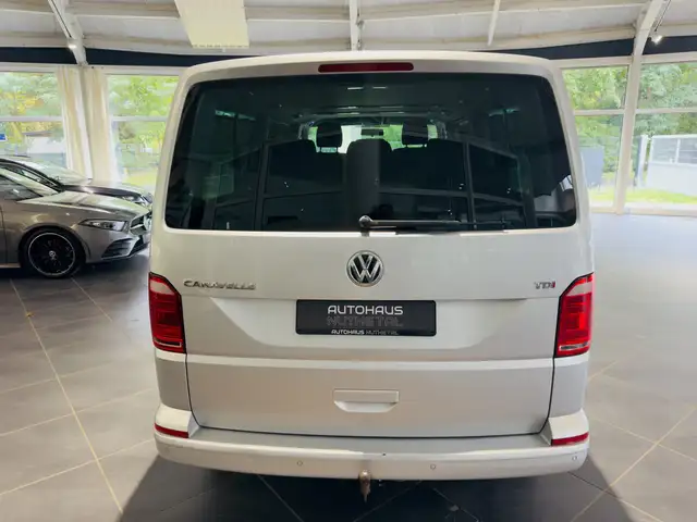 Volkswagen Caravelle view 5