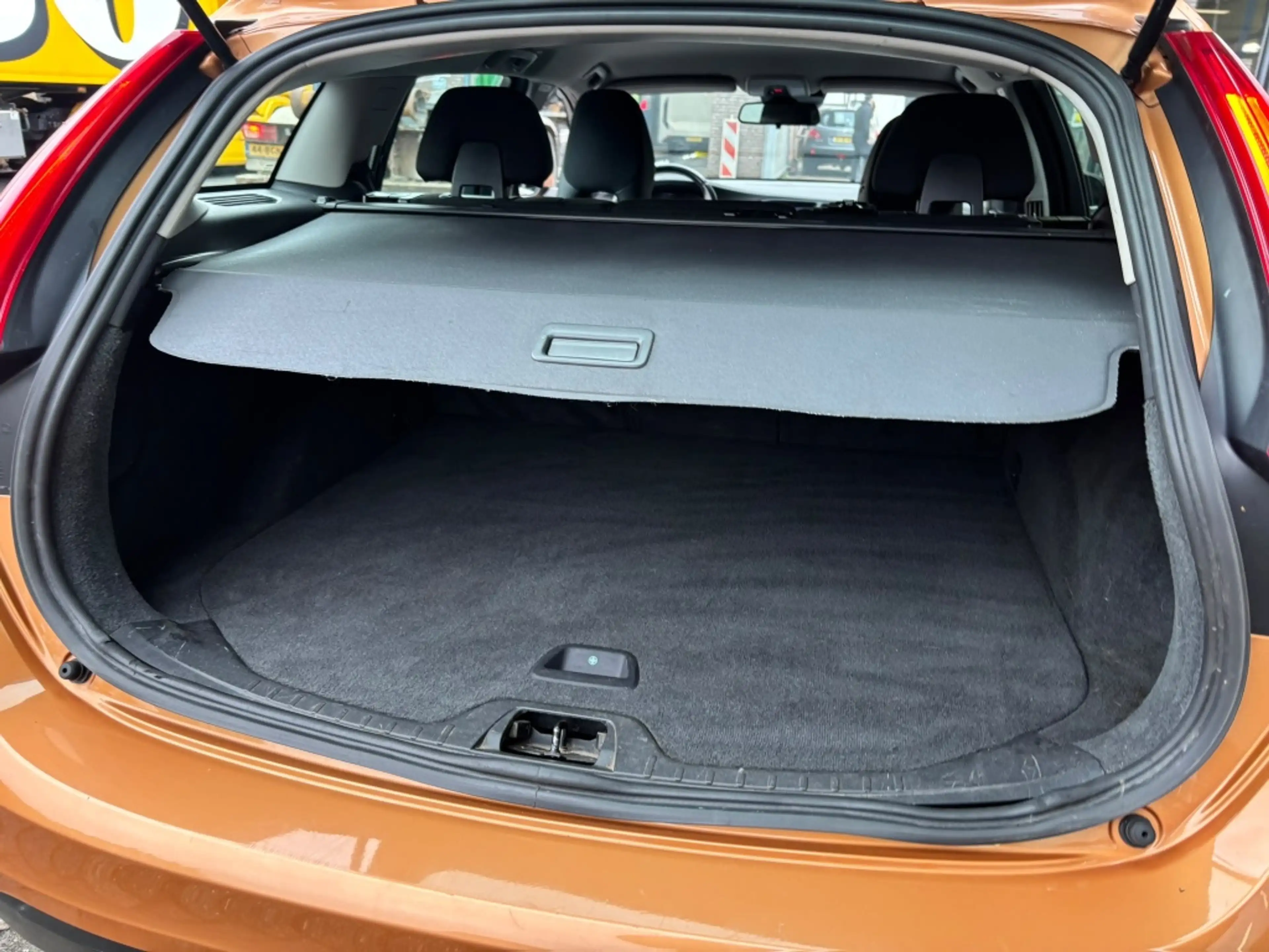 Volvo V60 1.6 T4F Ocean Race T4 / 180PK half Leder / Trekhaa — photo 13