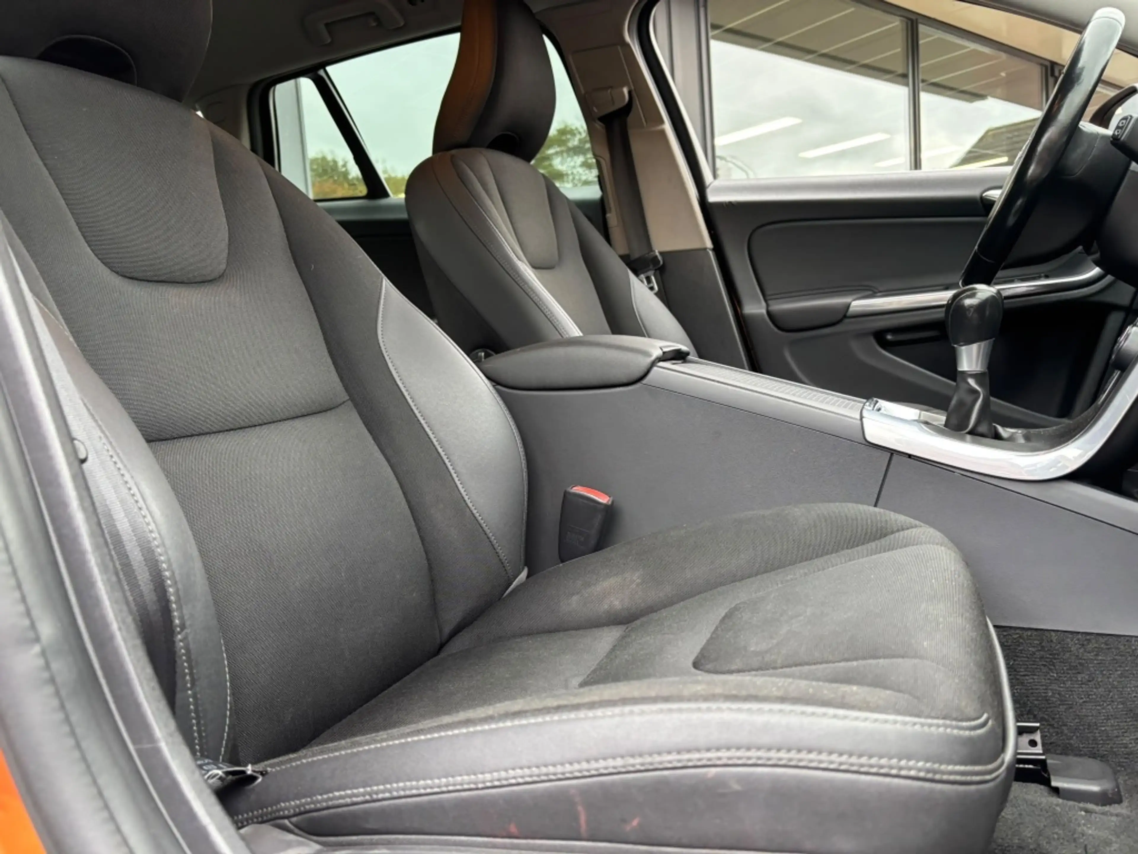 Volvo V60 1.6 T4F Ocean Race T4 / 180PK half Leder / Trekhaa — photo 10
