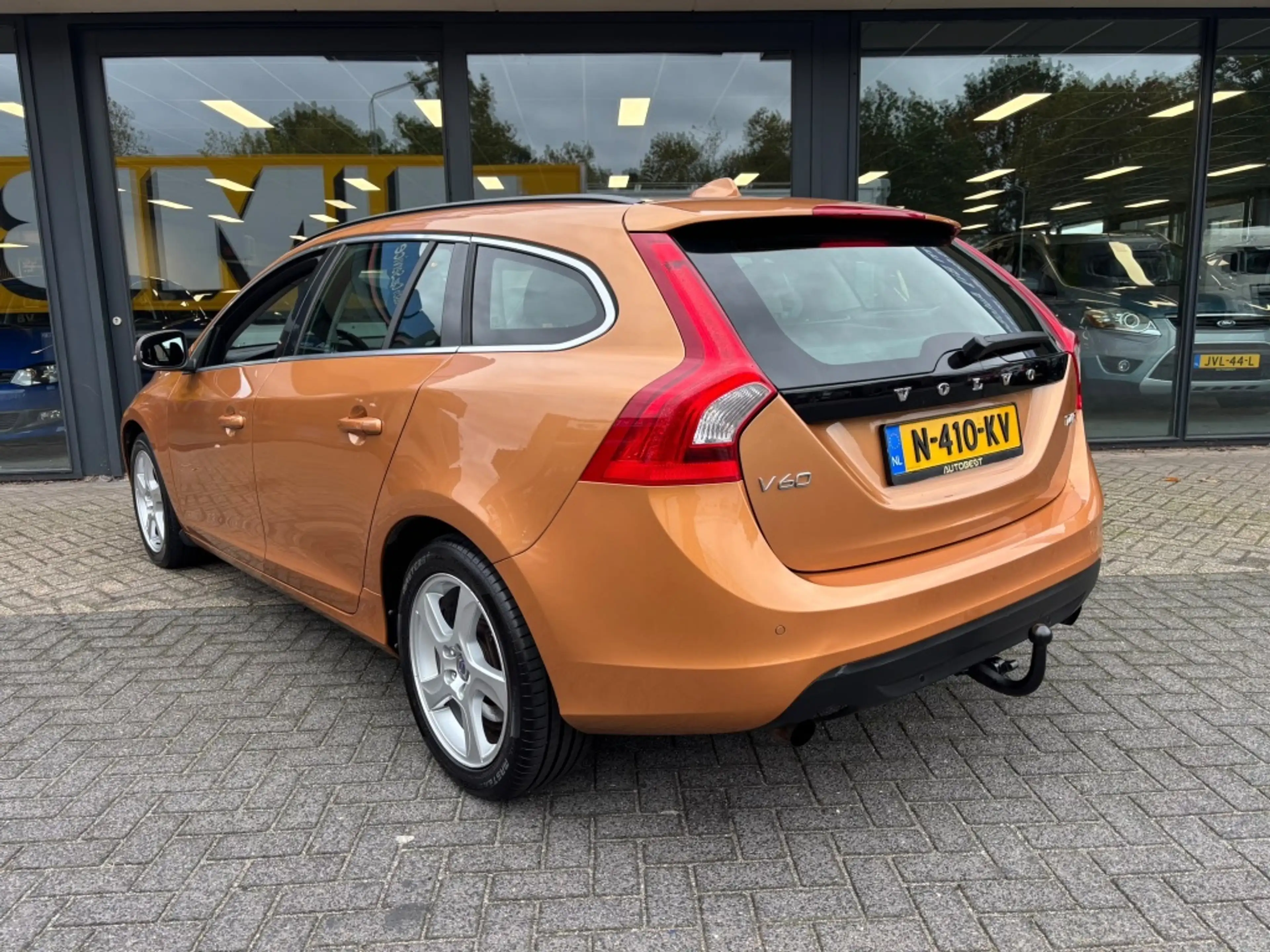 Volvo V60 1.6 T4F Ocean Race T4 / 180PK half Leder / Trekhaa — photo 5