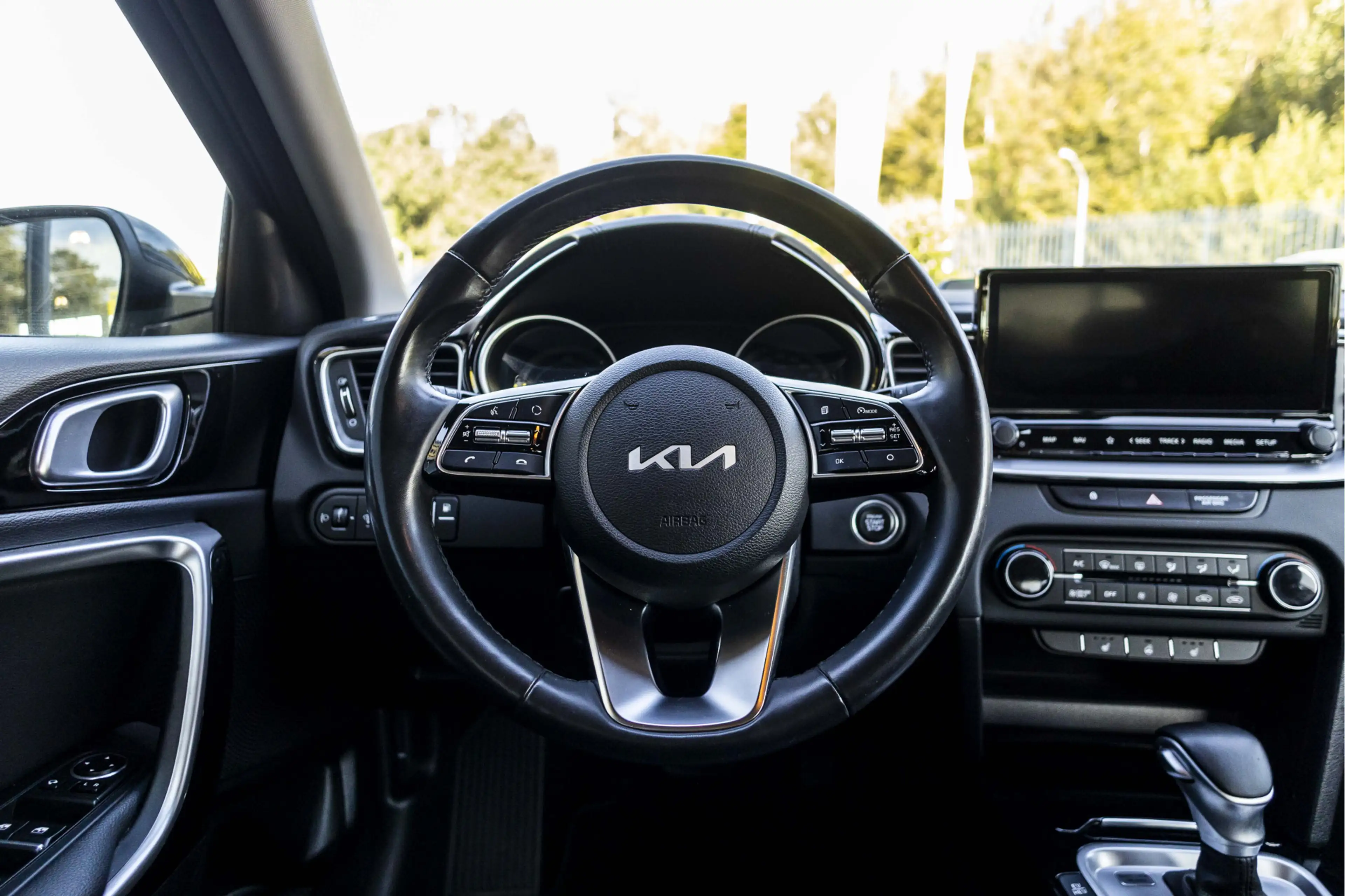 Kia XCeed 1.6 GDi PHEV DynamicPlusLine — photo 4