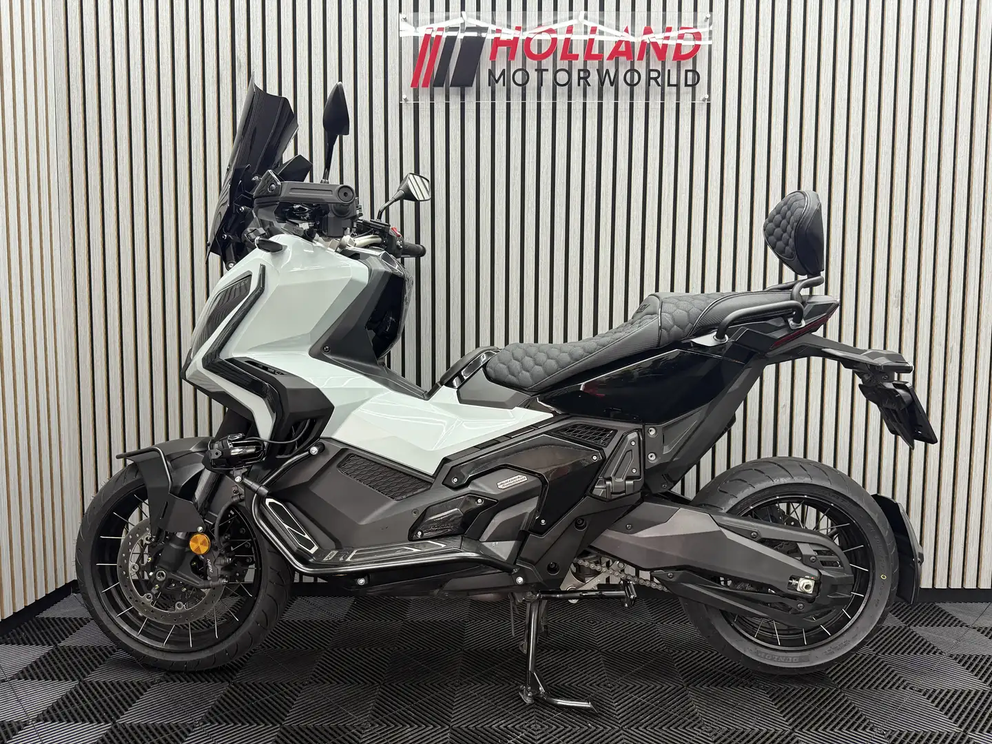 Honda X-ADV x-ADV 750 Pico Blue - 2