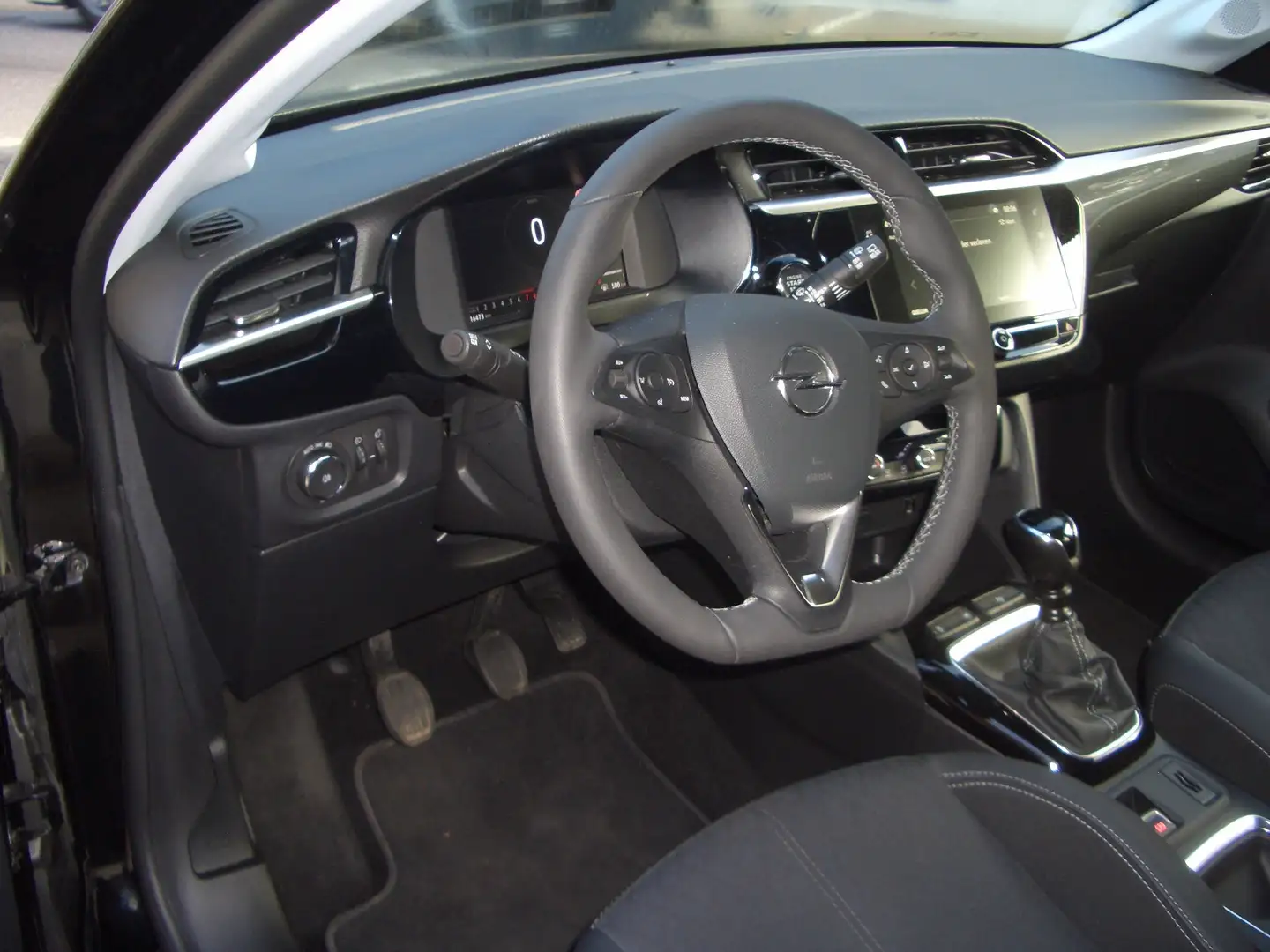 Opel Corsa Elegance Schwarz - 2