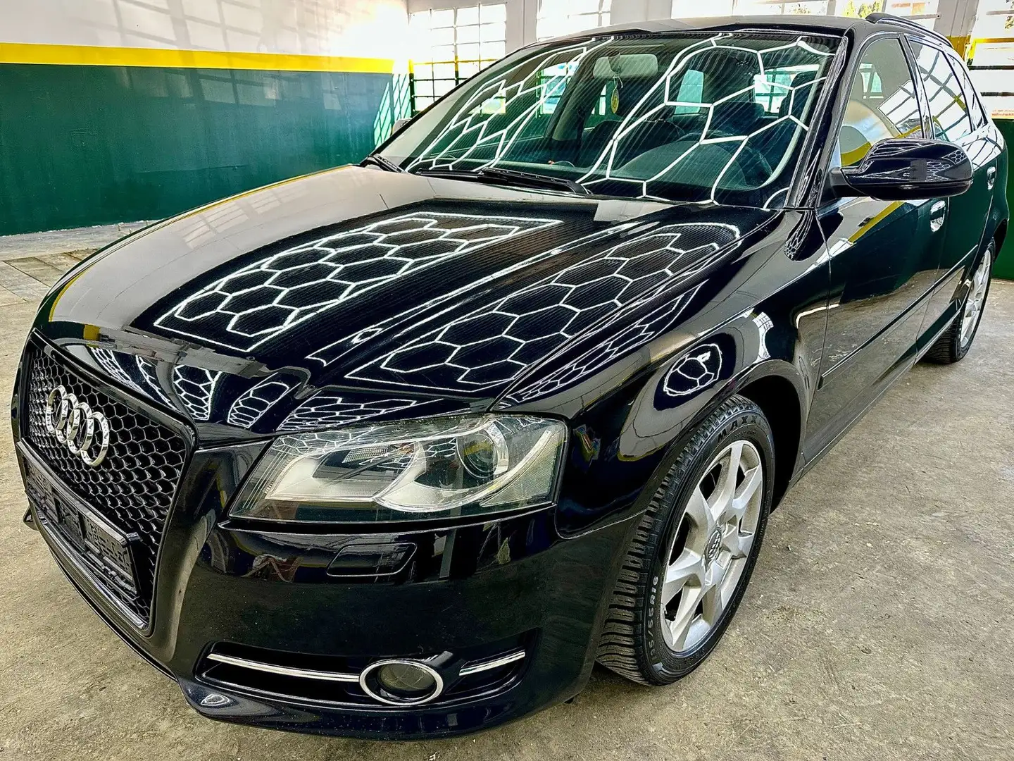 Audi A3 2.0 TDI Sportback Ambition *Navi * Xenon *EFH Noir - 1