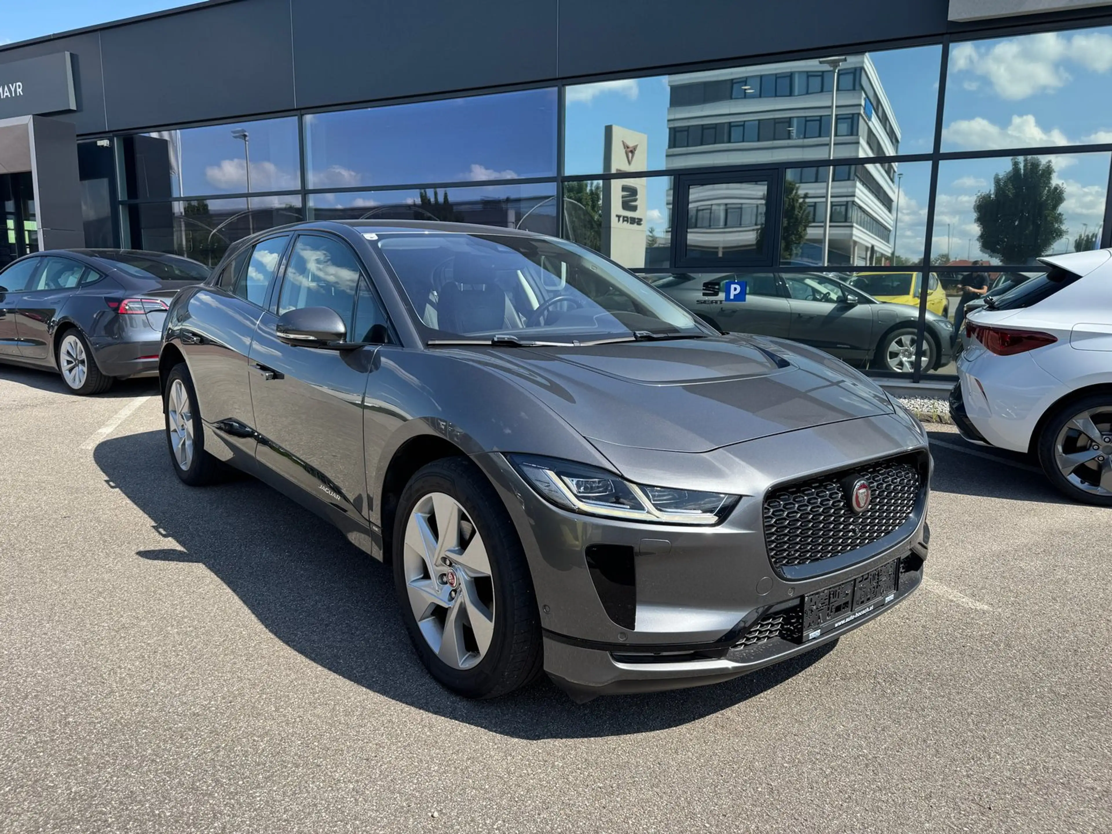 Jaguar I-Pace HSE EV400 90kWh AWD — photo 4
