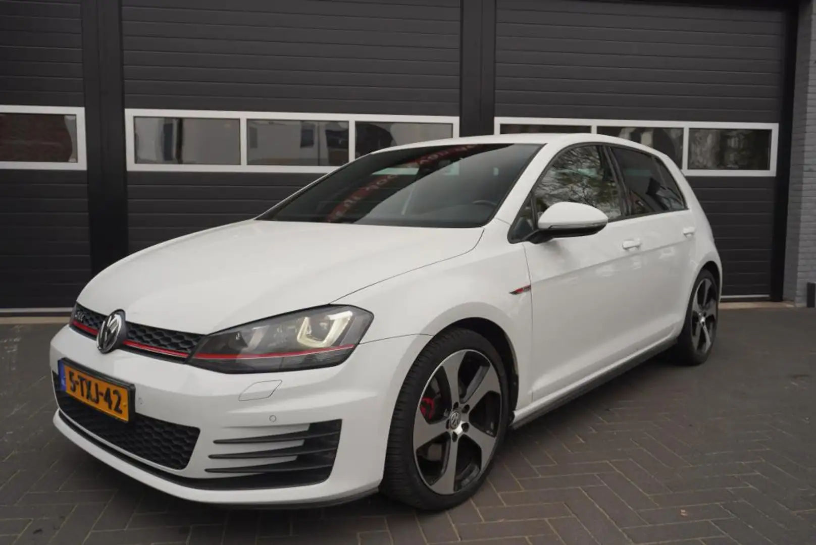 Volkswagen Golf GTI 2.0 TSI 220 PK/Airco/CC/Navi Fehér - 1