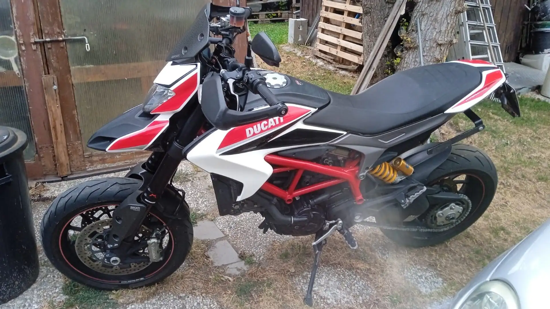 Ducati Hypermotard 821 SP Biały - 1