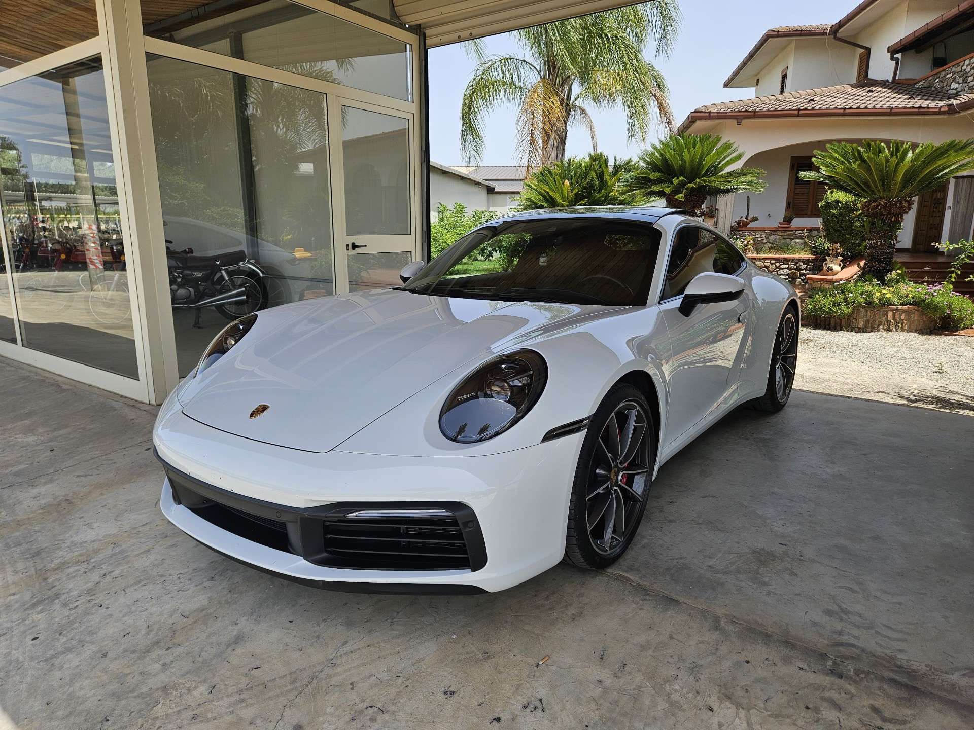 Porsche 992
