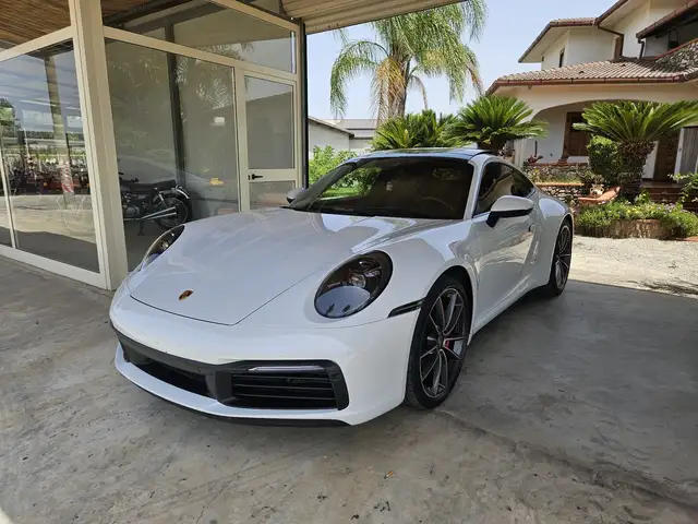 Porsche 992