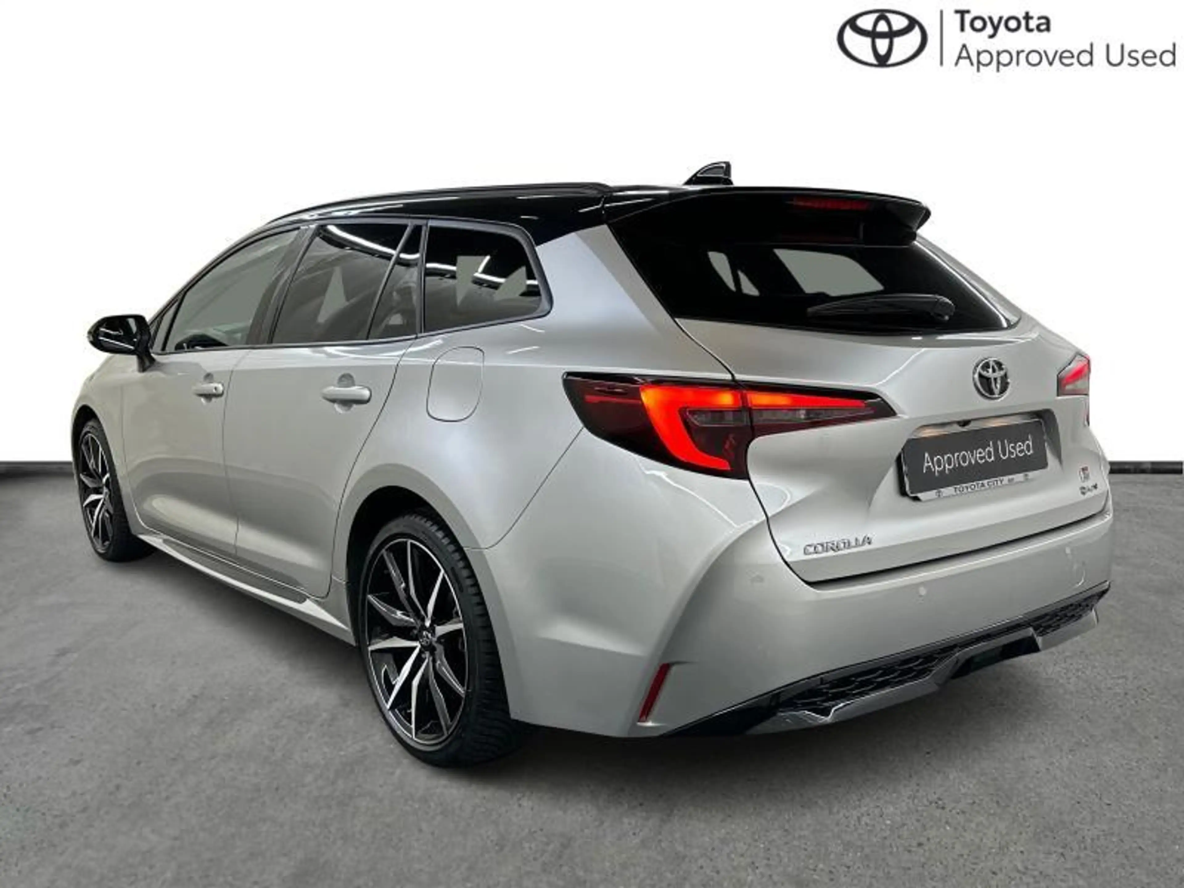 Toyota Corolla TS 140hp HEV GR Sport BiTone — photo 3